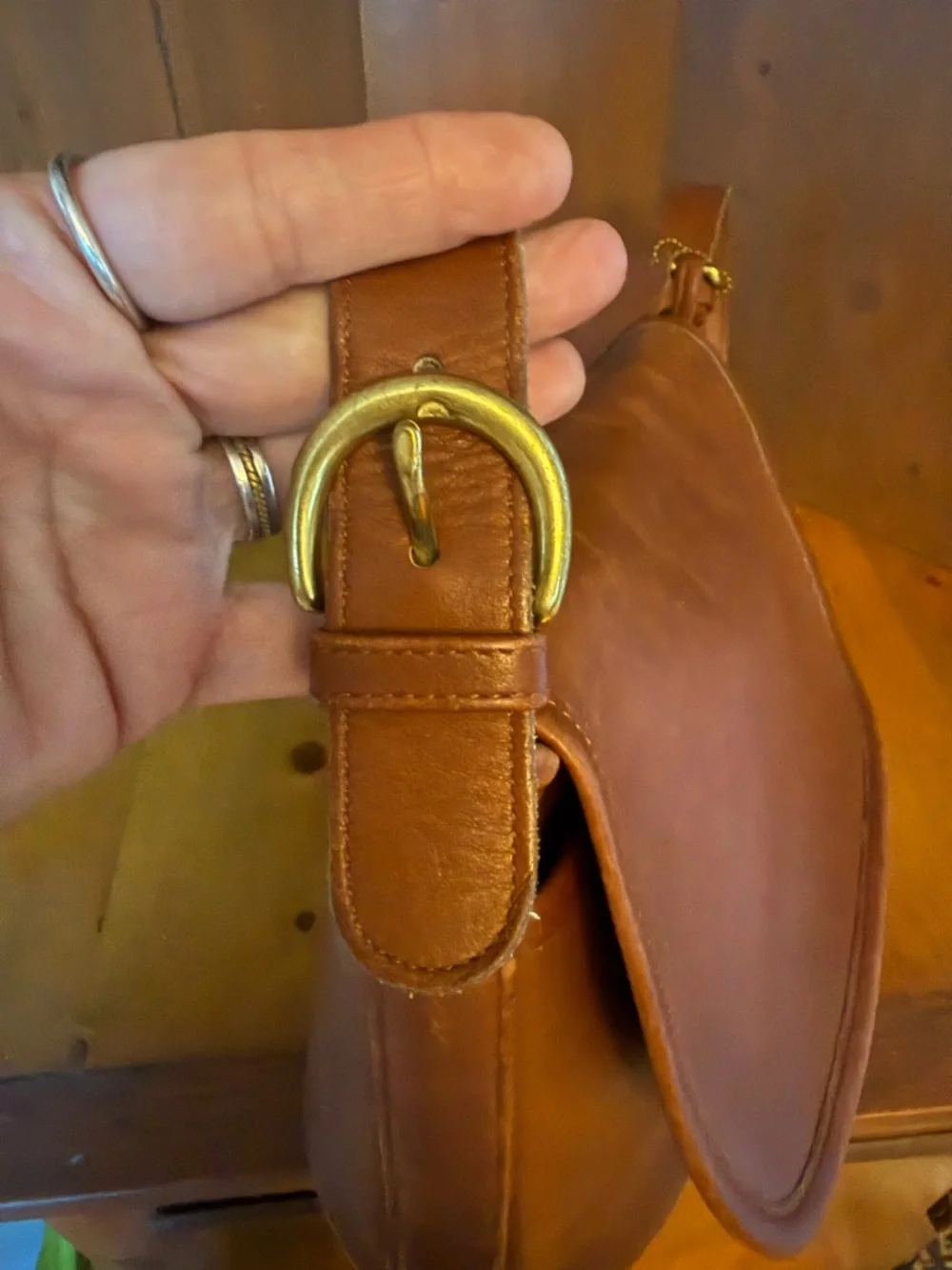Coach vintage leather  saddle-style crossbody bag - Picture 10 of 16